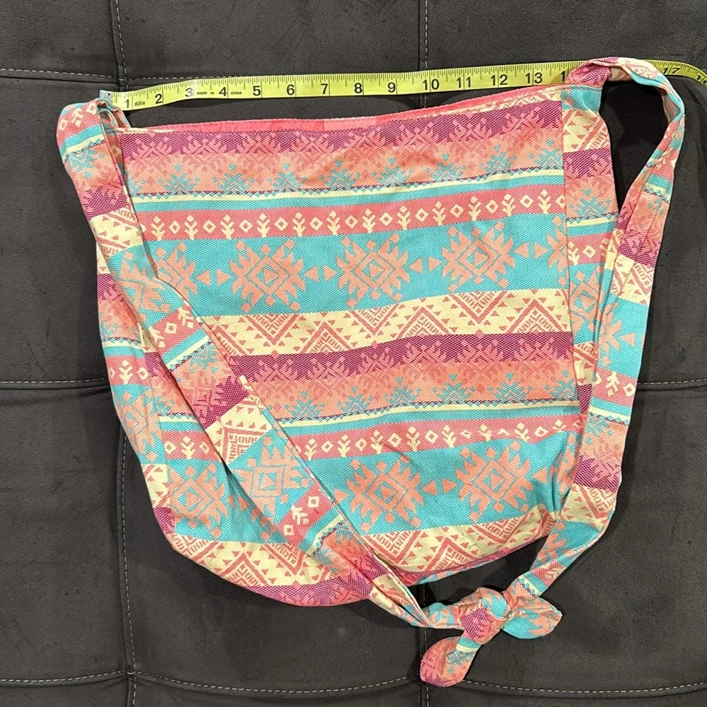Large Multicolor Pastel Aztec Pattern Shoulder Bag - Picture 14 of 15